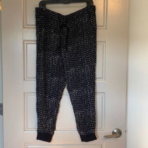 Anne Taylor LOFT Joggers (Medium)